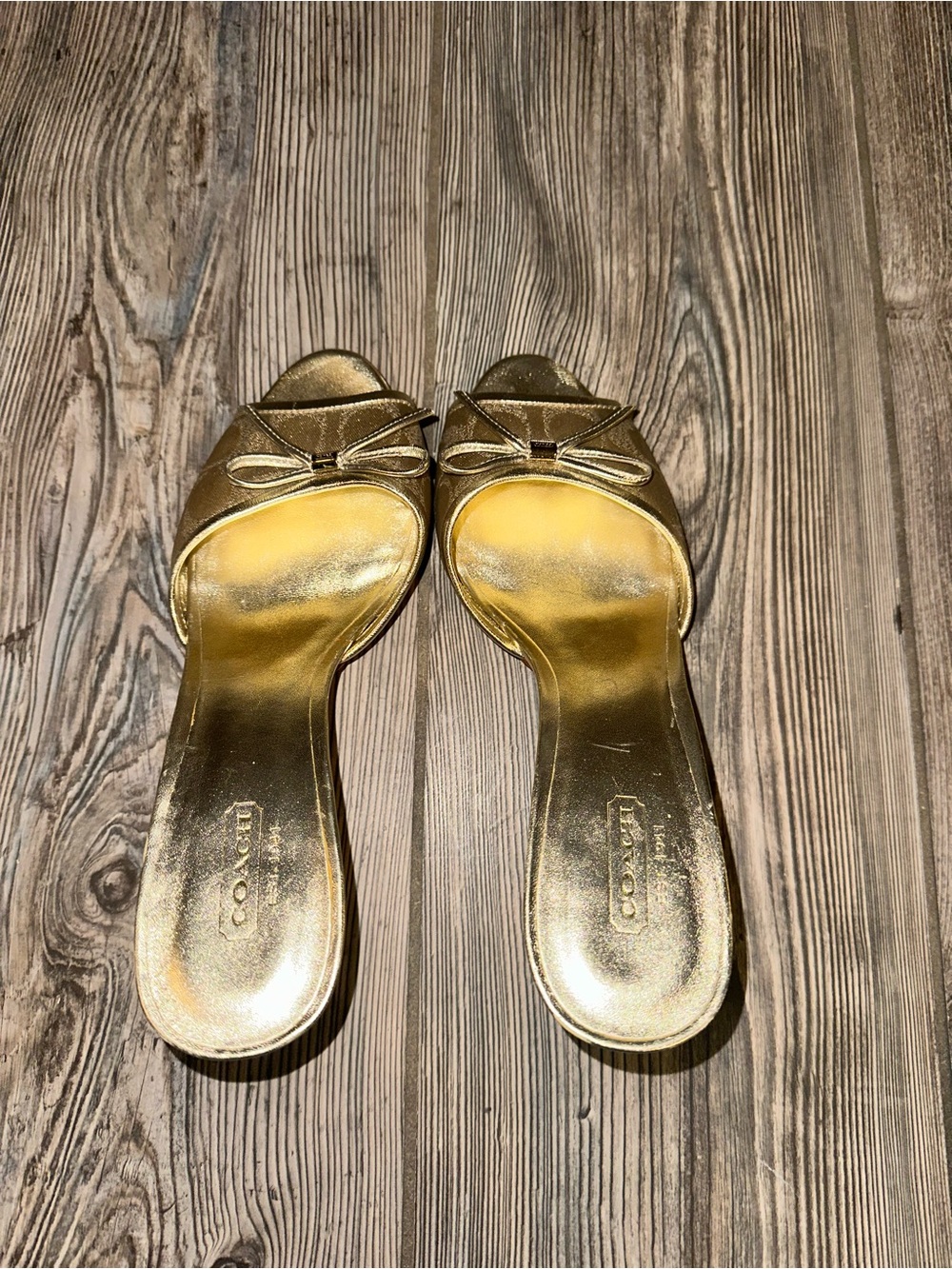 Coach Gold Metallic Open-Toe Kitten Heel Mules with Bow Mesh Logo Size 8 Class - Picture 5 of 6